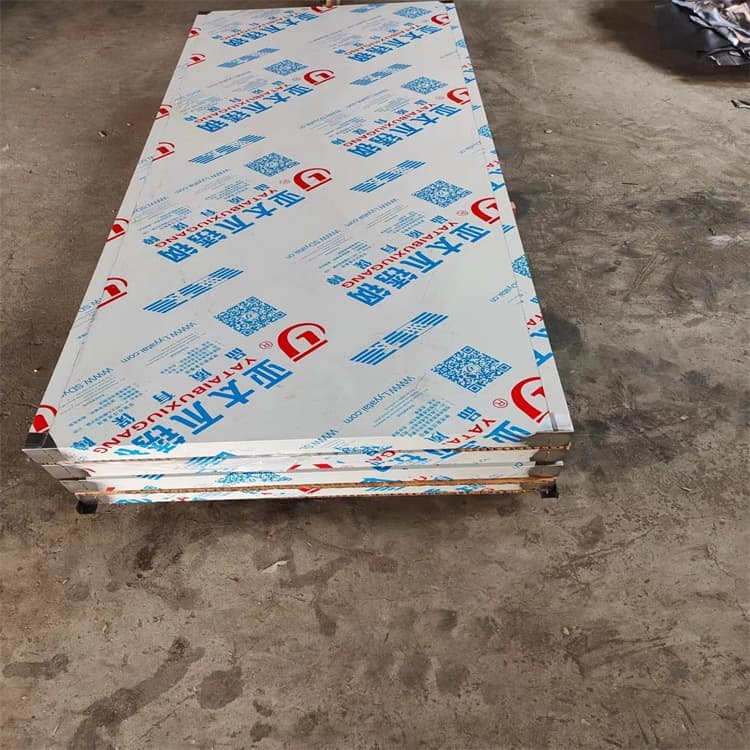 质量可靠的4个铅当量铅门批发商