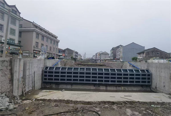 鋼壩閘門_翻板閘門產地貨源