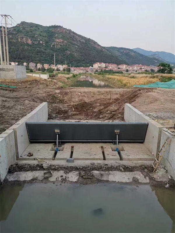 钢坝闸门液压折叠坝细节之处更加用心