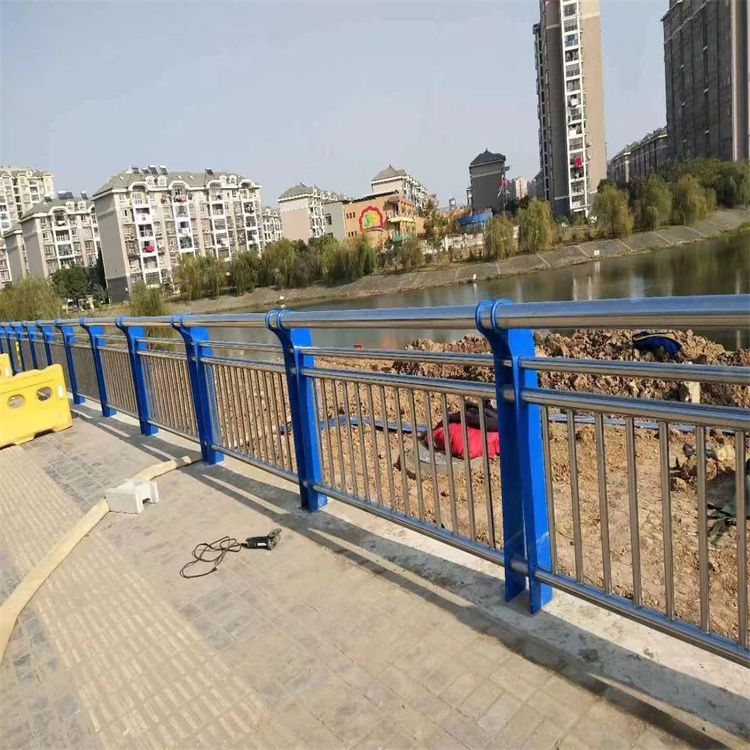 【铝合金护栏_不锈钢复合管厂家应用广泛】
