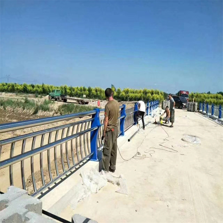 铝合金道路防护栏厂家可设计图纸