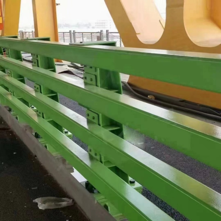 道路护栏_异形不锈钢复合管栏杆多种规格库存充足