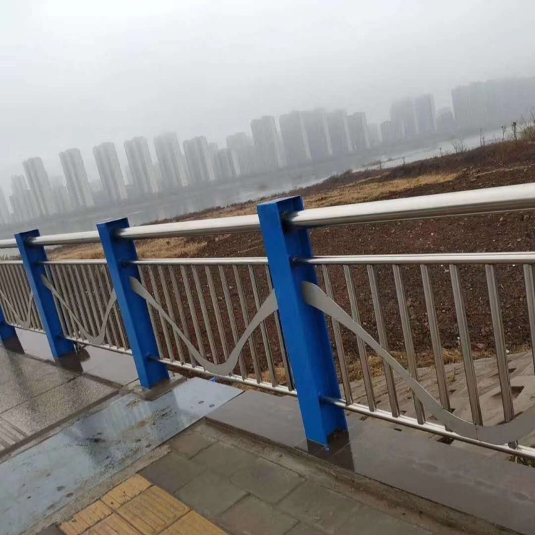 道路护栏道路不锈钢防撞护栏批发货源