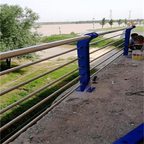 武威河道栏杆、河道栏杆厂家_大量现货