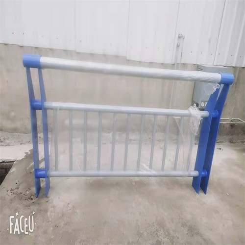 大庆外复不锈钢复合管不锈钢复合管栏杆价格桥梁不锈钢碳素钢复合管护栏