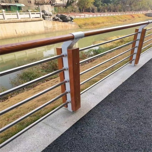 不锈钢河道绳索护栏生产厂家