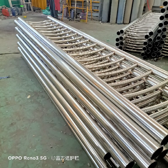 不锈钢复合管不锈钢护栏栏杆懂您所需
