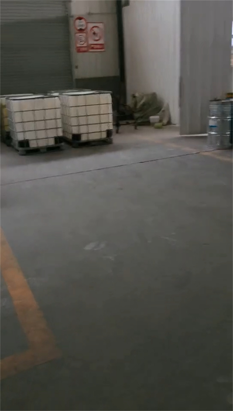 厂家定制铁锈转化剂和水性金属漆是一种吗