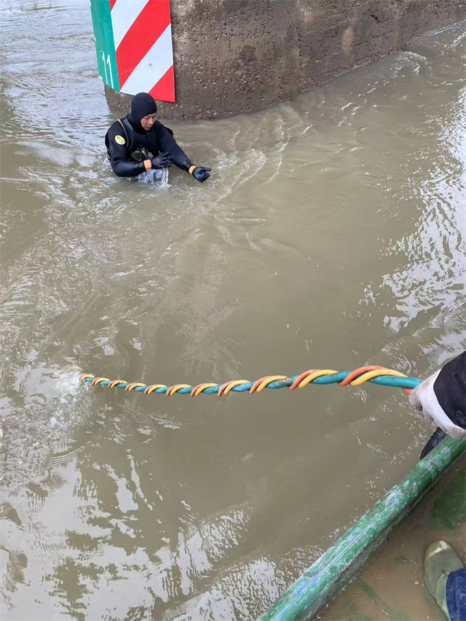 水下管道维修更换欢迎来电