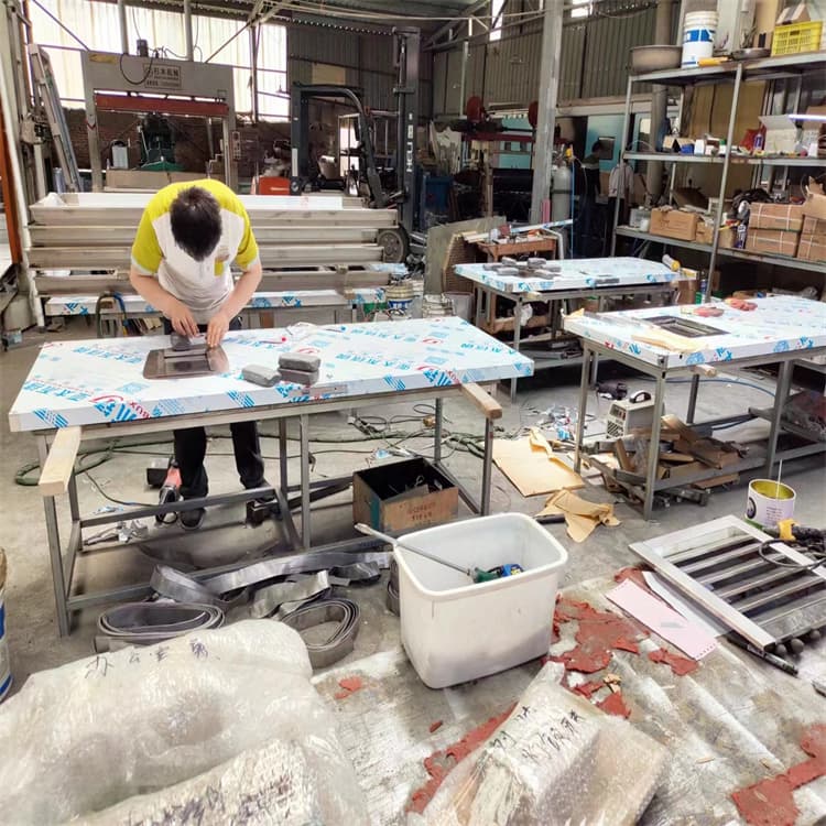 电动铅门合格才发货本地生产厂家