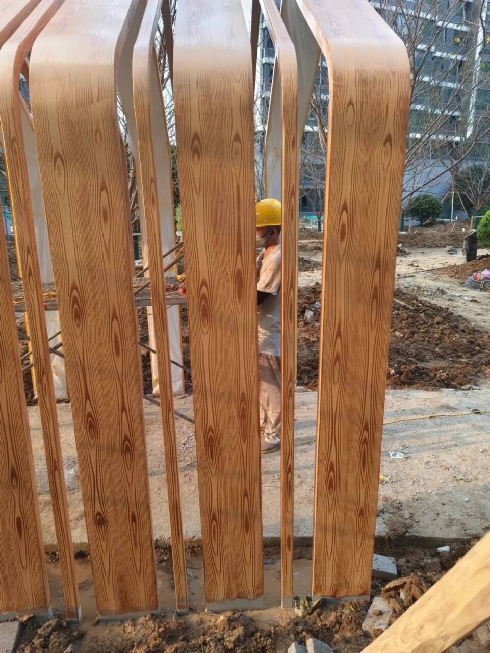 不锈钢仿木纹漆施工多少钱
