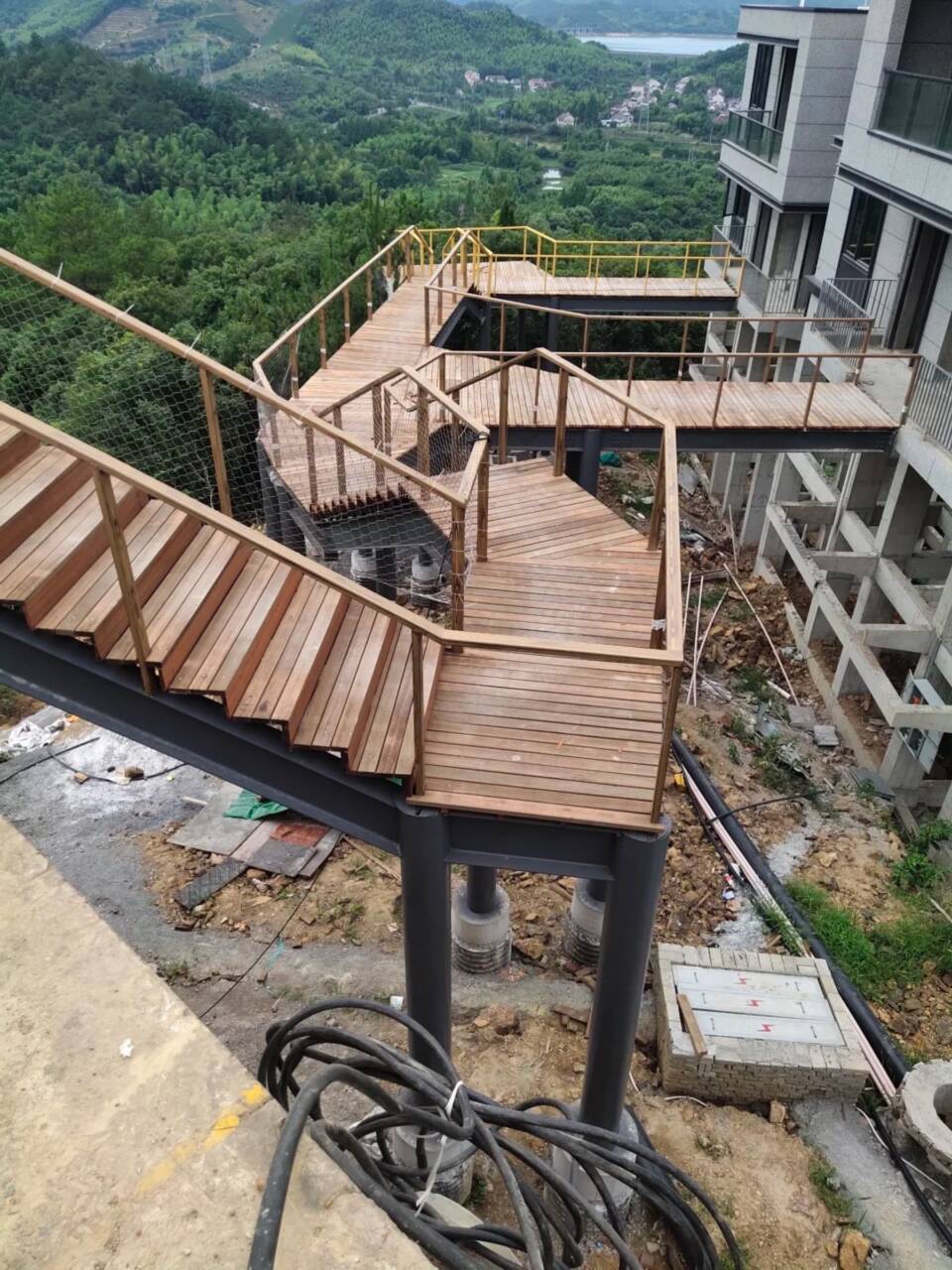 廊架长廊木纹漆，钢结构金属面木纹漆，仿木纹漆全包施工价格
