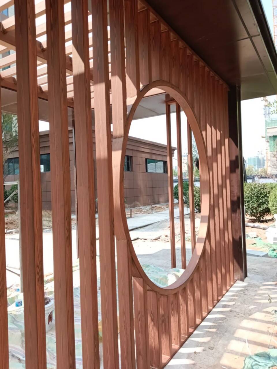 廊架護欄木紋漆，鋼結構仿木紋漆，仿古木紋漆廠家定制
