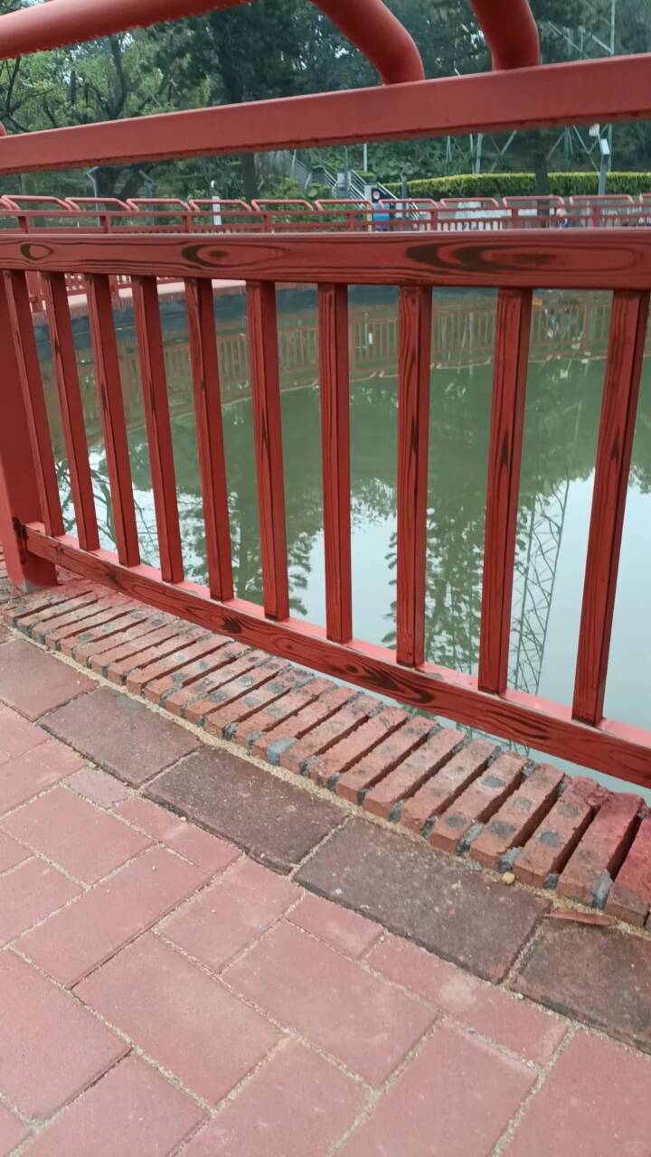 不锈钢仿木纹漆全包施工多少钱当地供应商