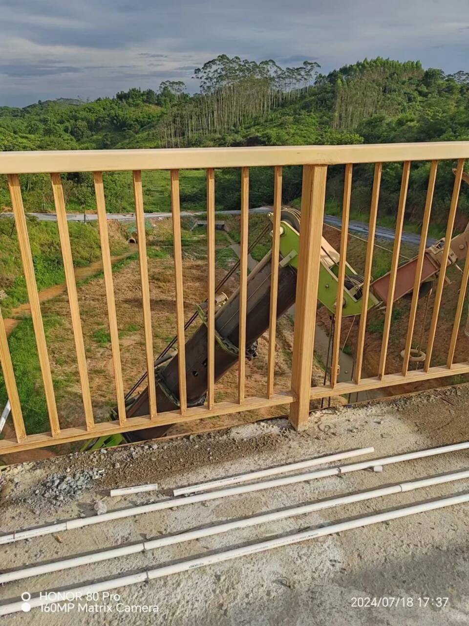 铝合金镀锌管木纹漆全包施工价格