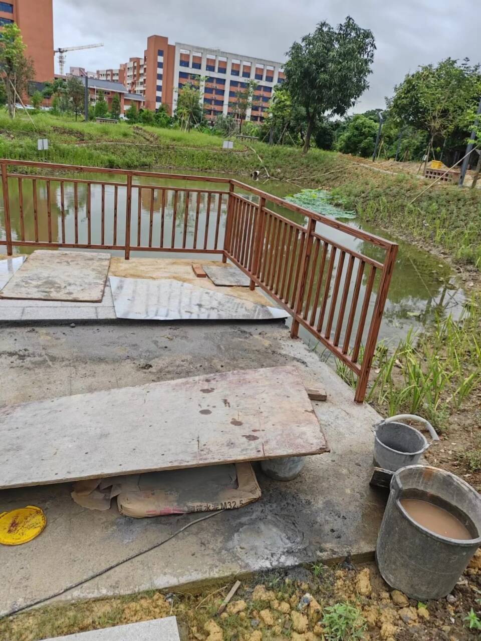 廊架长廊木纹漆全包施工多少钱