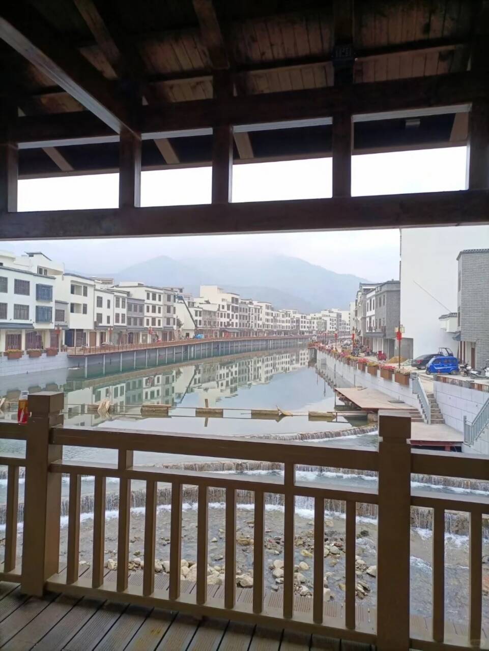 仿木纹漆，钢结构木纹漆，铝合金木纹漆施工多少钱