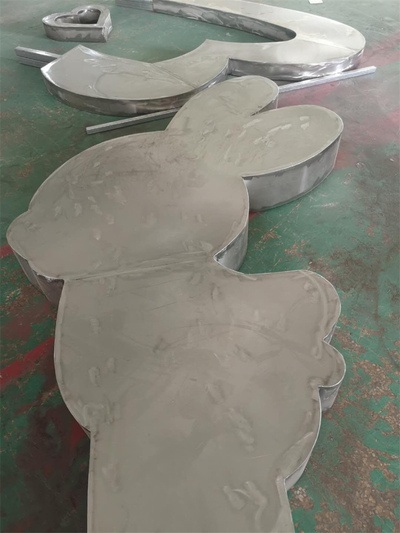 公告景观小品效果图实力雄厚