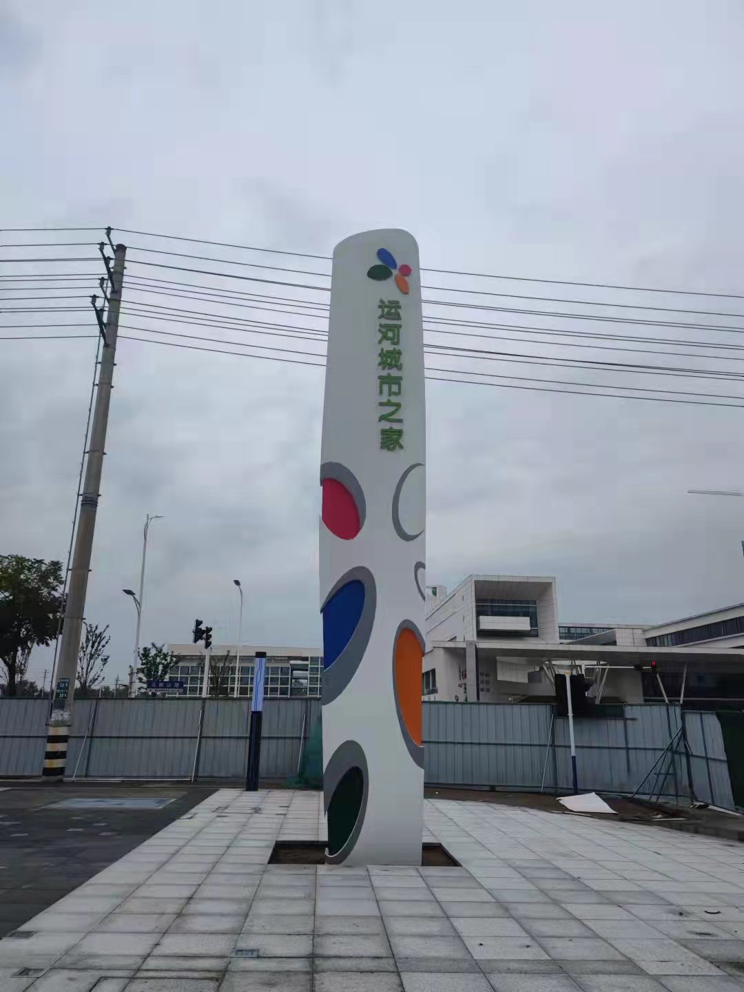 精神堡垒雕塑小品工厂直供当地经销商