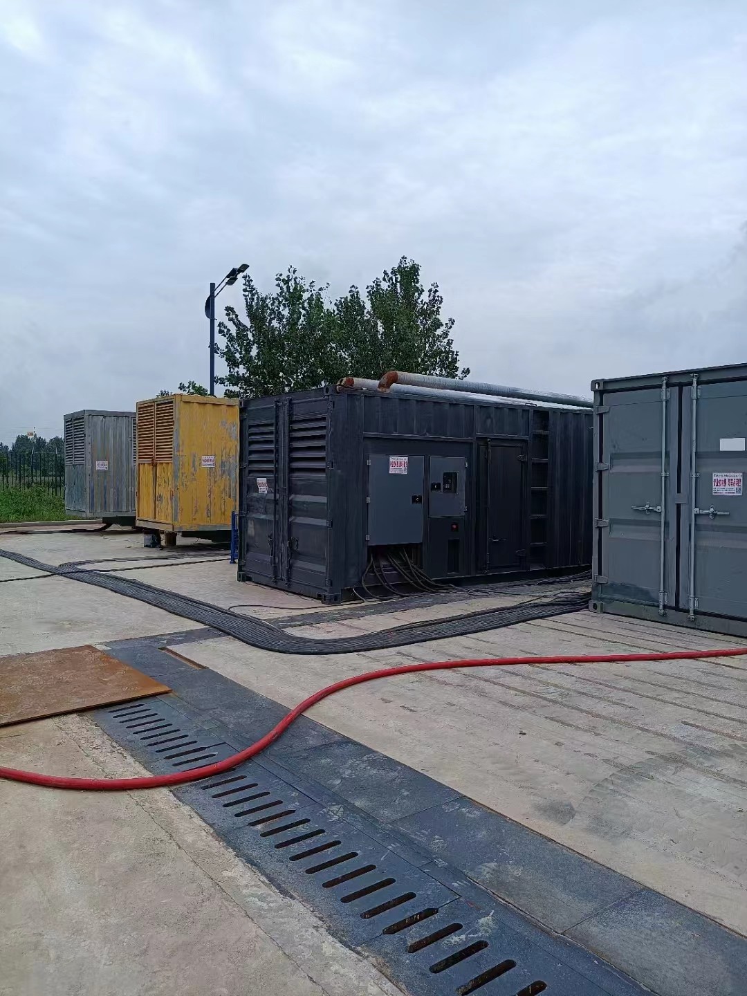 200KW发电机出租租赁400KW发电机电缆线出租UPS电源出租120KW发电车租赁良好口碑