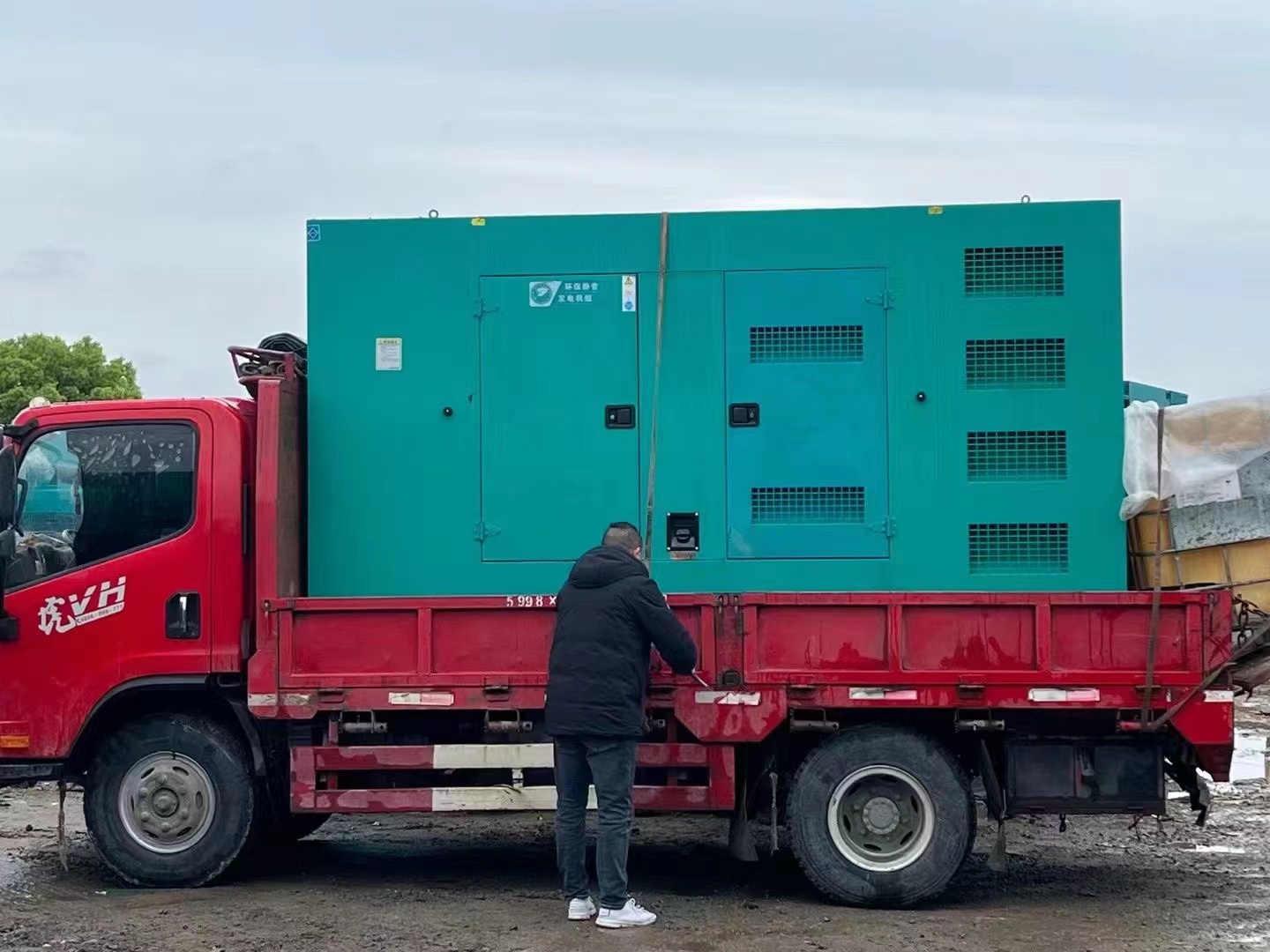 200KW发电机出租租赁400KW发电机电缆线出租UPS电源出租300kw发电机出租口碑公司