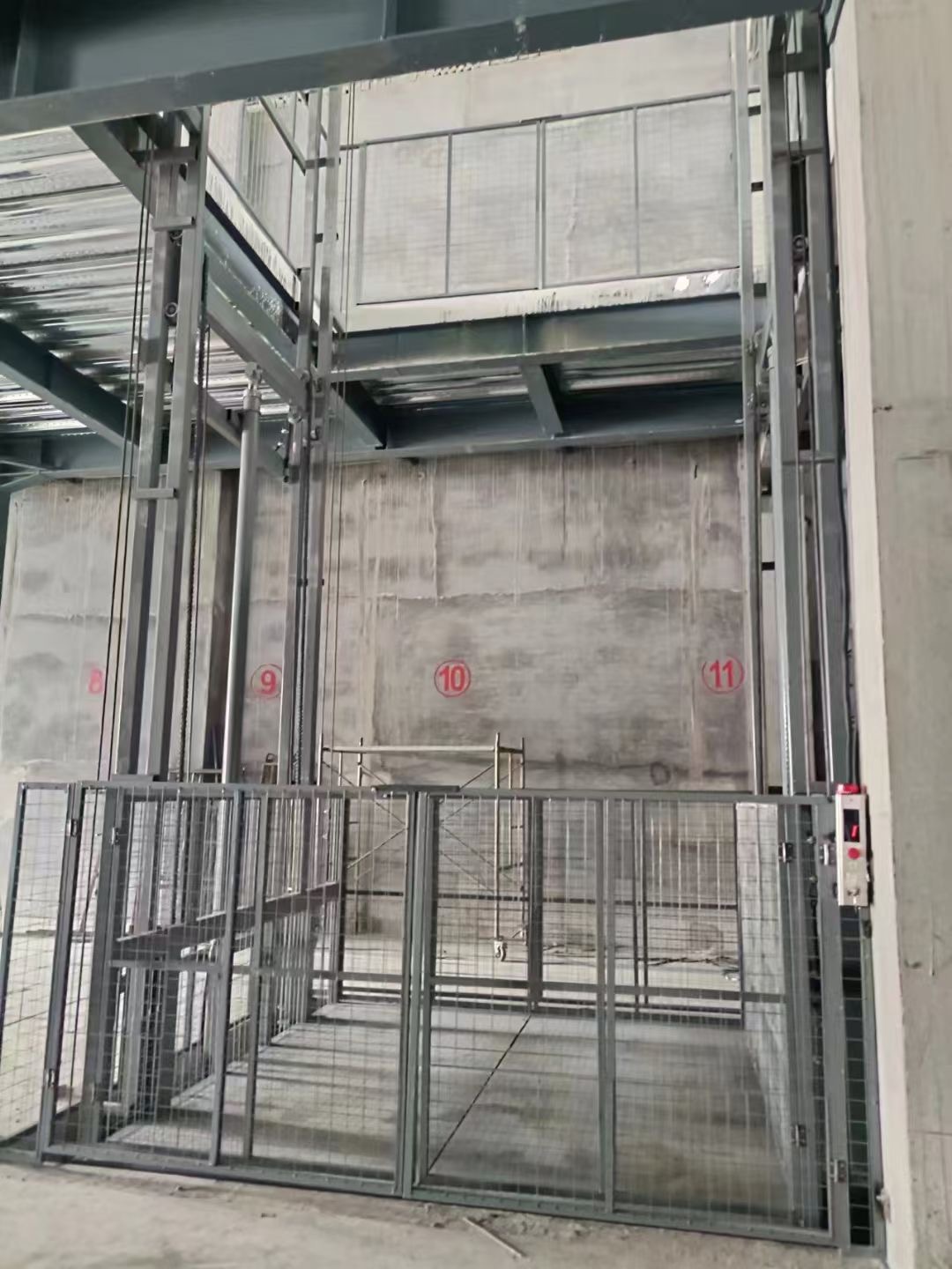 液壓導軌式升降機報價本地生產廠家