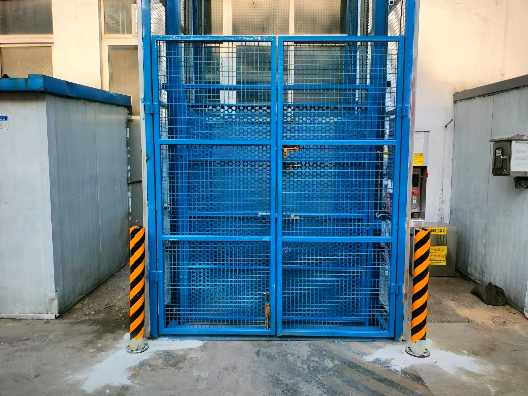 導軌式液壓升降平臺報價本地服務商