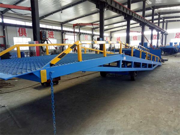 8吨移动式登车桥价格厂家