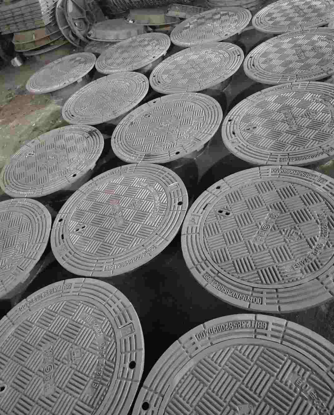 鑄鐵圓形井蓋球磨加工定制建通鑄造廠家本地生產廠家