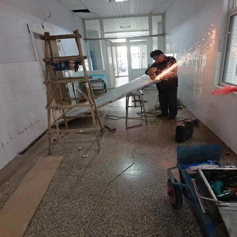 X射线防护铅门距您较近