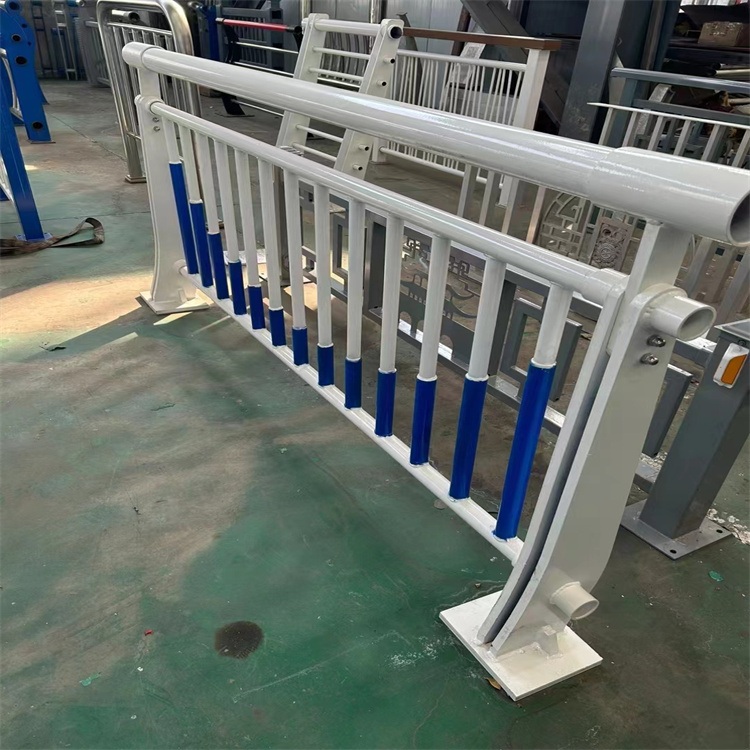 氟碳漆喷塑防撞护栏【碳素复合管厂家】厂家直销规格多样聚宜兴碳素复合管厂家