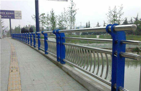 新疆Q355C桥梁防撞护栏各种规格都有