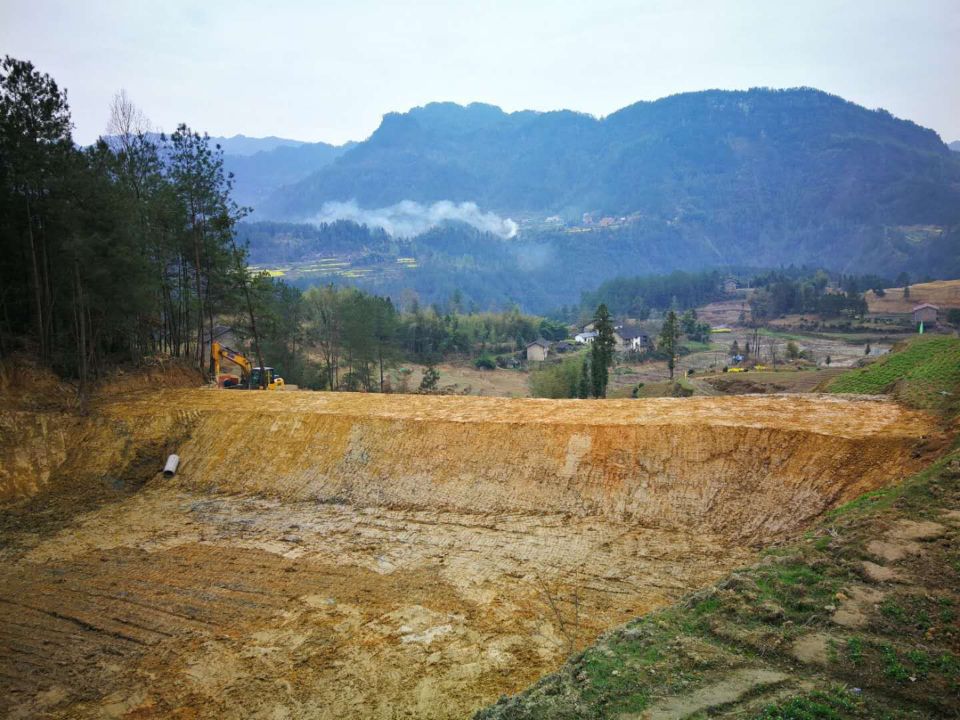 山西碎石土土壤固化剂西安土壤稳定剂山西道路路基工程土壤固化剂